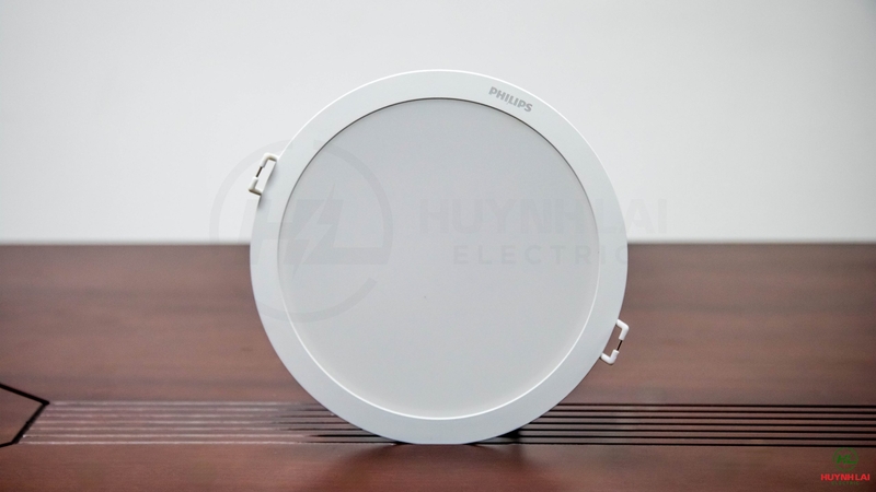 Đèn LED âm trần hay còn gọi là đèn LED Downlight